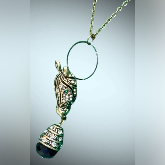 Unique & Sparkling Gold and Black Zebra Pendant Necklace. NWT - Picture 8 of 13